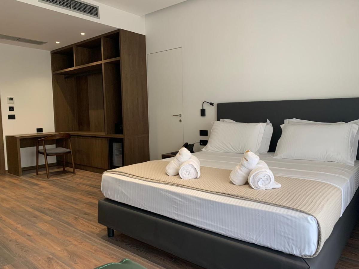 Black Diamond Hotel Дермі Екстер'єр фото