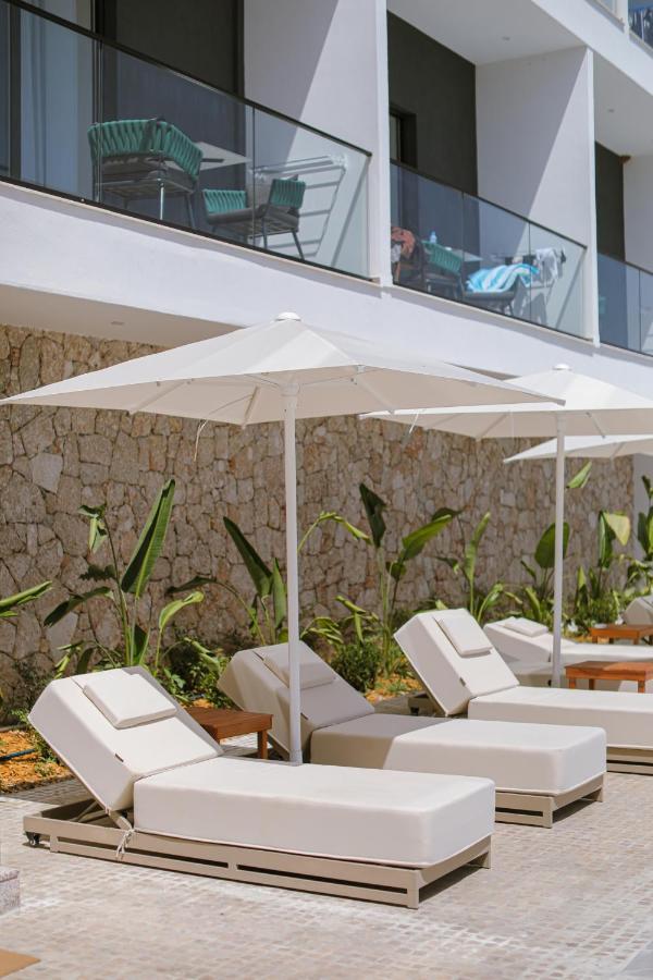 Black Diamond Hotel Дермі Екстер'єр фото