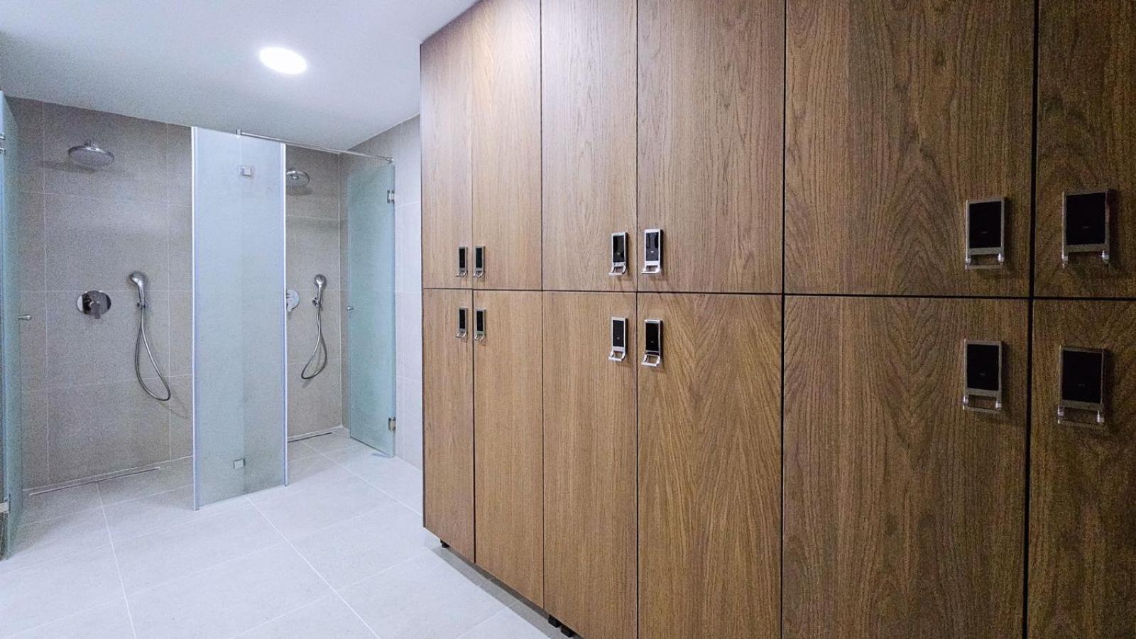 Black Diamond Hotel Дермі Екстер'єр фото